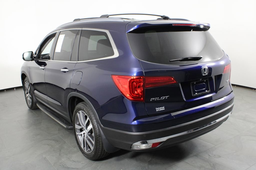Used 2018 Honda Pilot Touring image 3