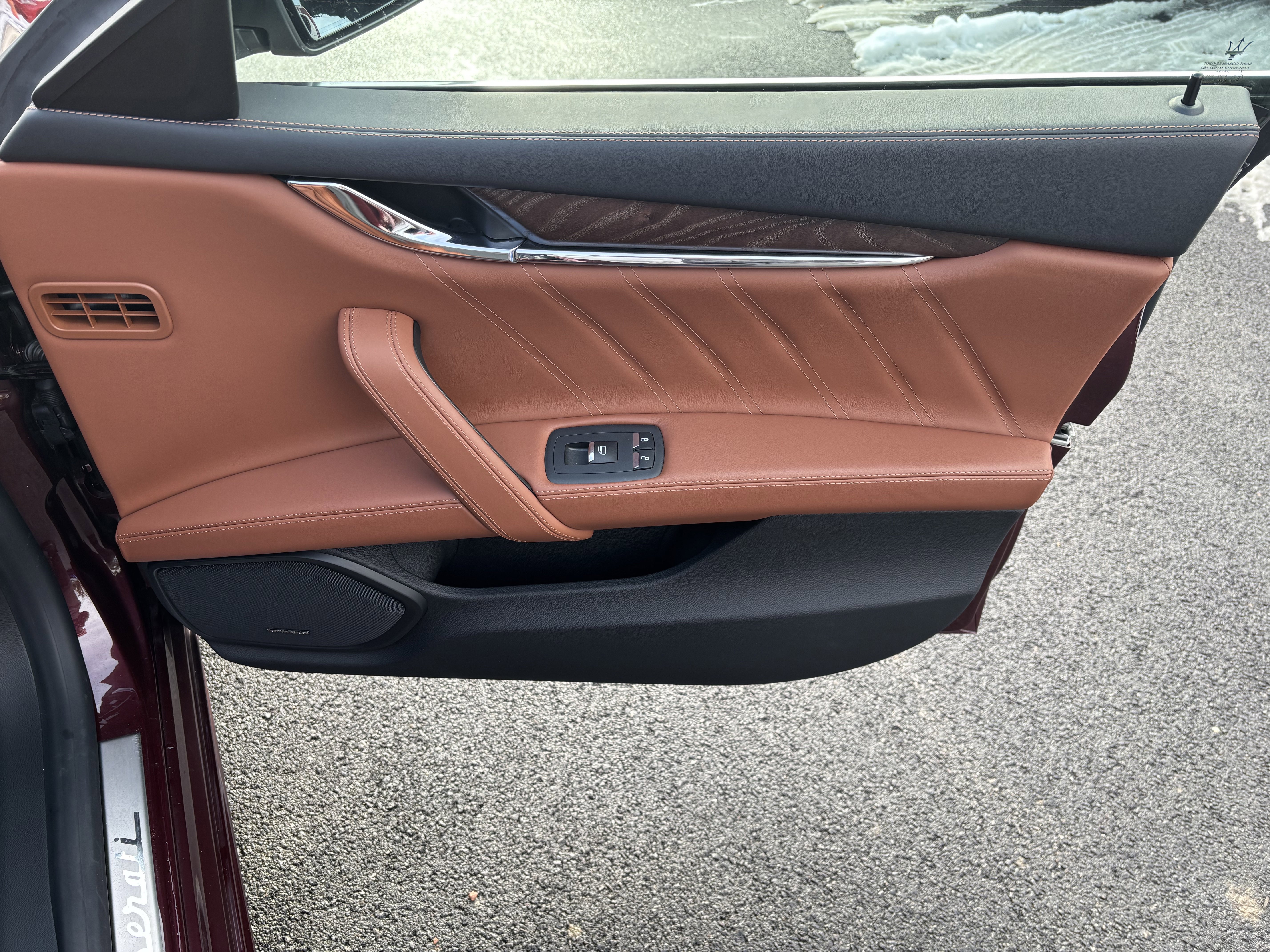 Used 2022 Maserati Quattroporte Modena Q4 image 23