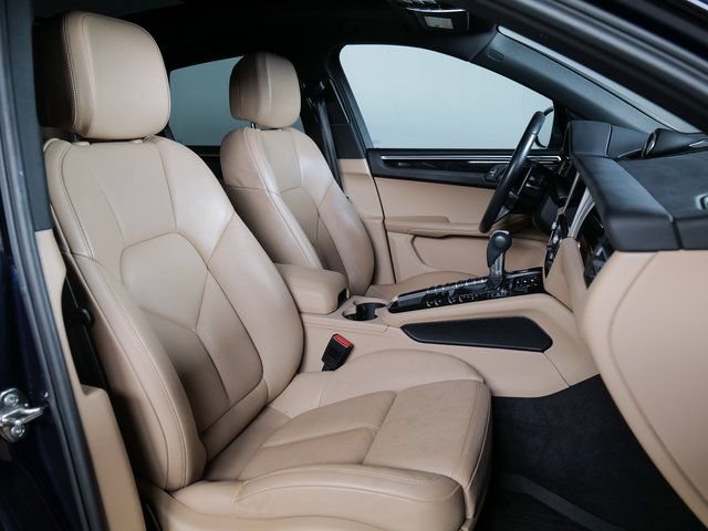 Certified 2021 Porsche Macan AWD/4WD image 11