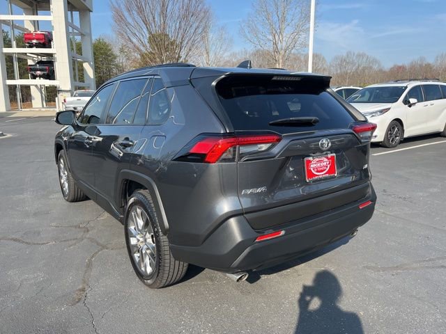 Used 2023 Toyota RAV4 XLE Premium image 11