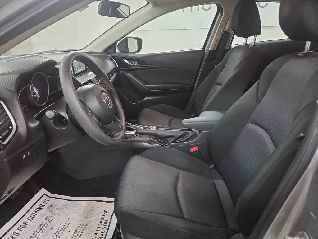 Used 2015 MAZDA MAZDA3 i Sport image 11