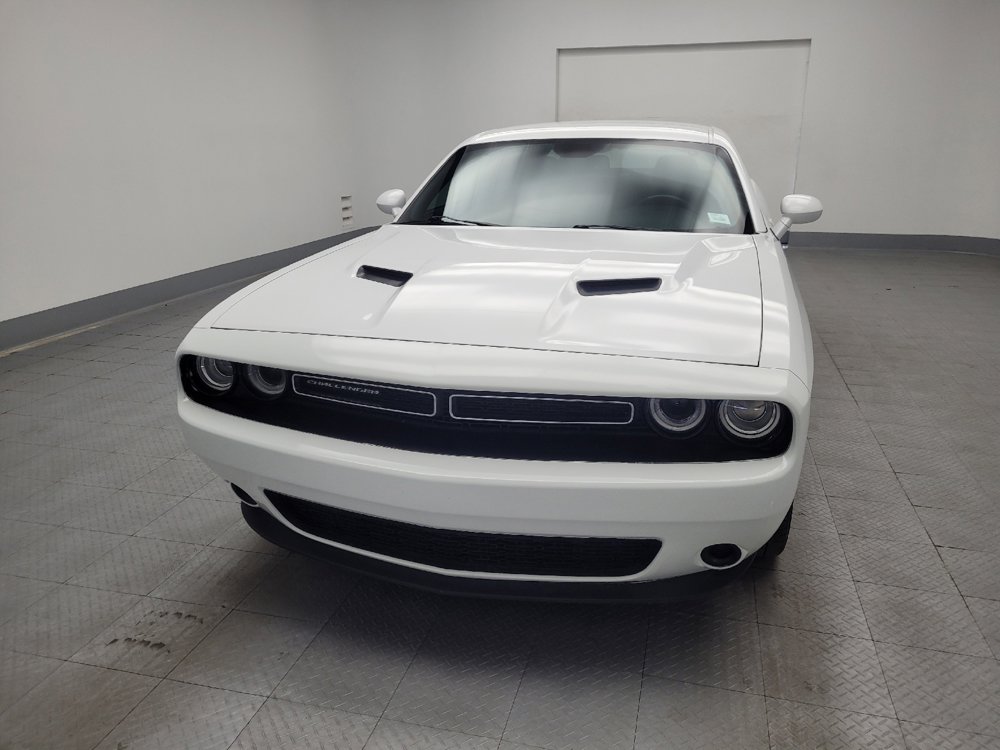 Used 2017 Dodge Challenger SXT image 15