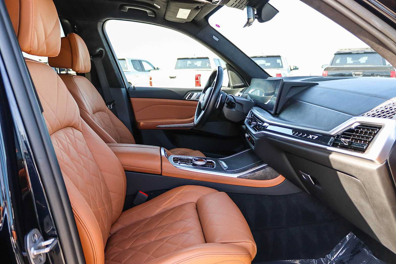 Used 2023 BMW X7 xDrive40i w/ Executive Package AWD/4WD image 19