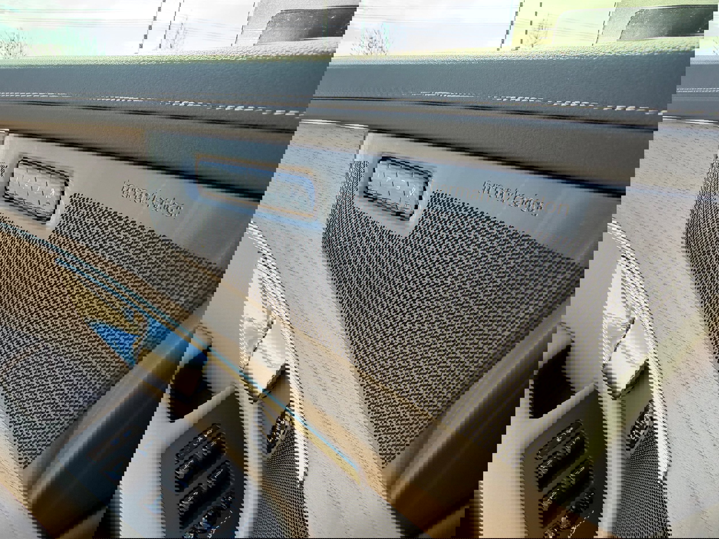 New 2026 Volvo XC90 T8 Plus w/ Protection Package Premier image 18