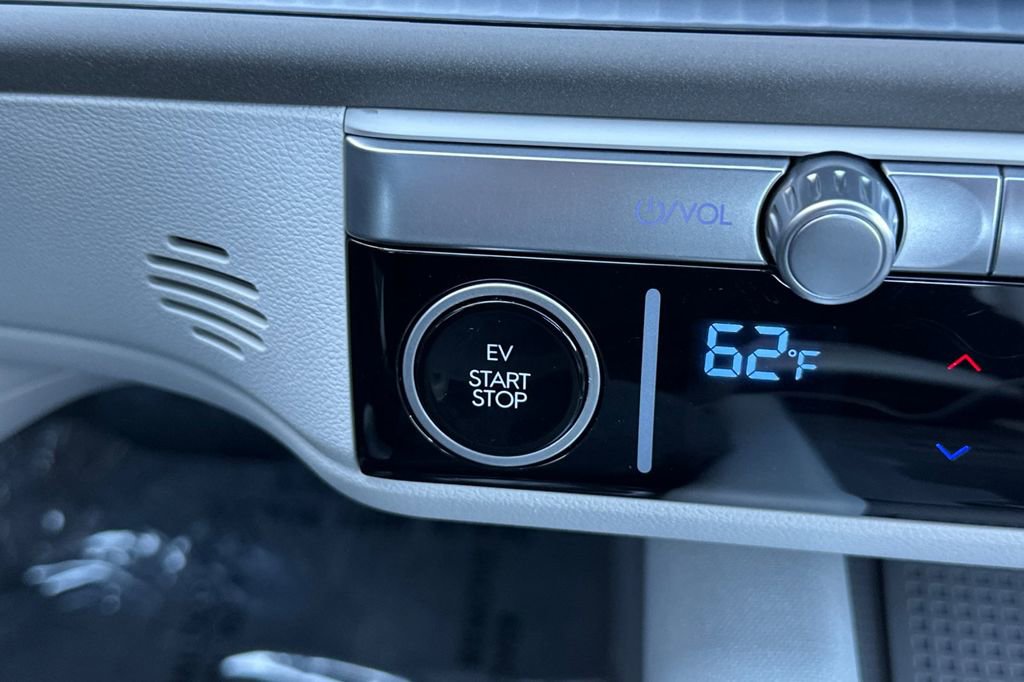 Used 2023 Hyundai Ioniq 6 SEL image 20