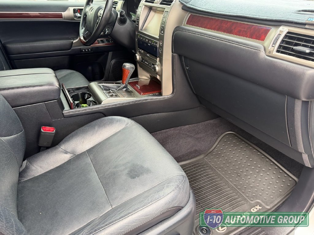 Used 2017 Lexus GX 460 Premium w/ Premium Package AWD/4WD image 16