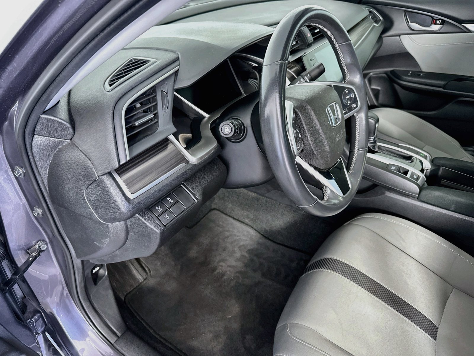 Used 2020 Honda Civic EX image 9