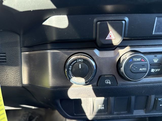 Used 2022 Toyota Tacoma SR AWD/4WD image 16