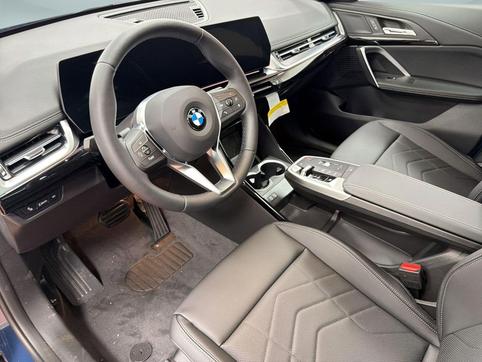Used 2026 BMW X1 xDrive28i w/ Convenience Package AWD/4WD image 4
