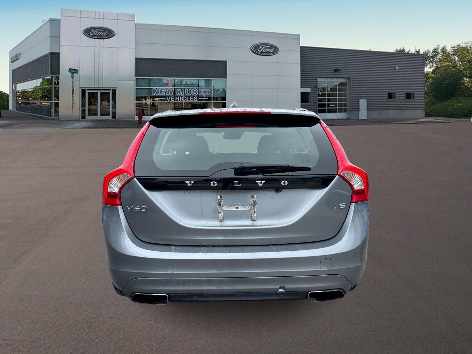 Used 2016 Volvo V60 T5 Platinum w/ 19" Sport Package image 9