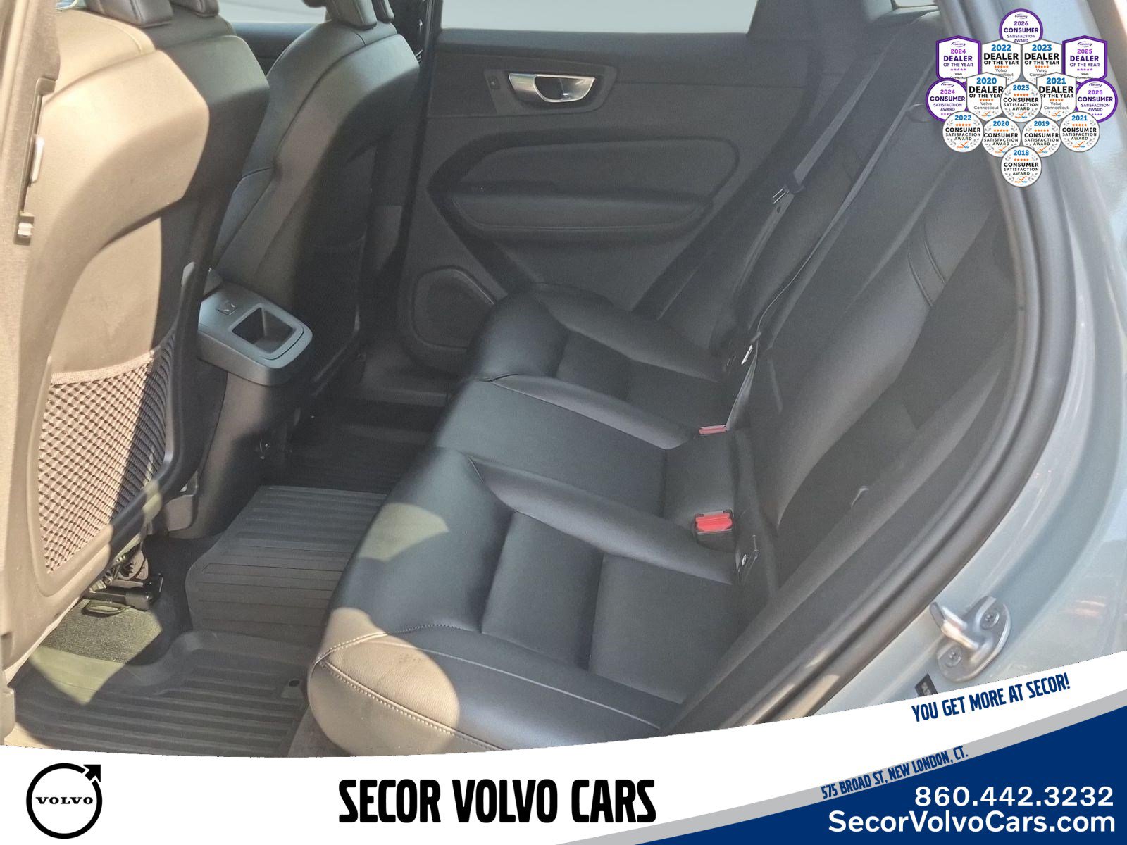 Used 2024 Volvo XC60 B5 Core w/ Protection Package Premier AWD/4WD image 20
