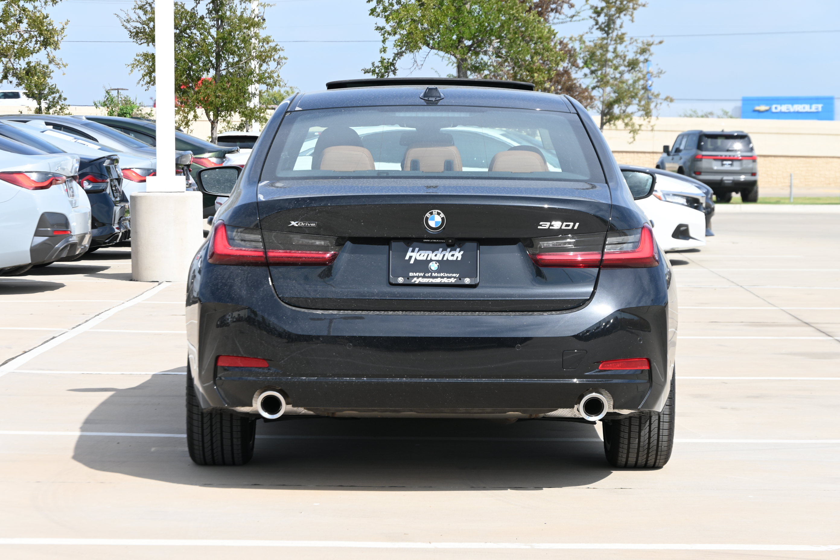 New 2026 BMW 330i xDrive Sedan w/ Premium Package AWD/4WD image 7