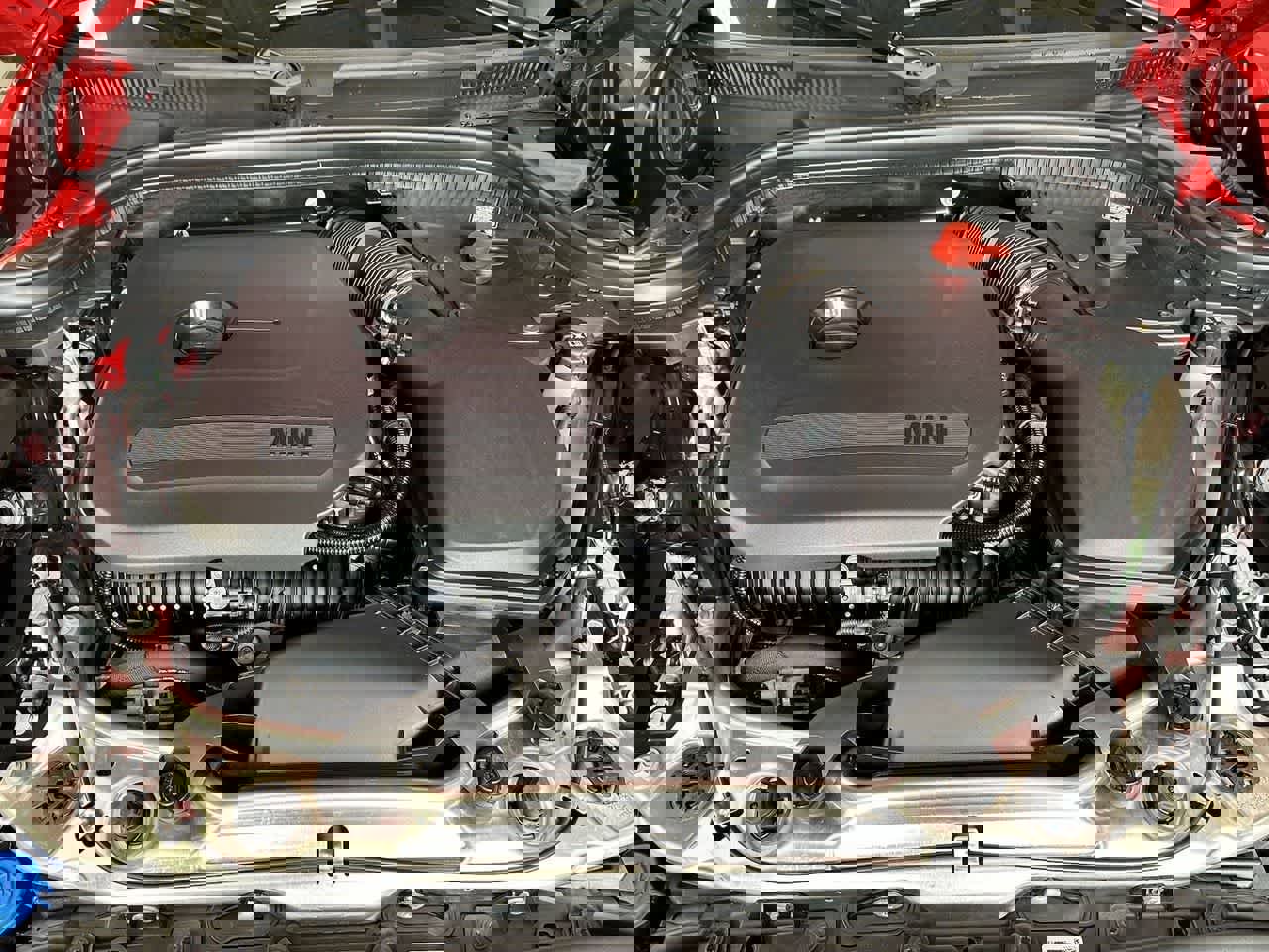 Certified 2025 MINI Cooper 2-Door Hardtop image 9