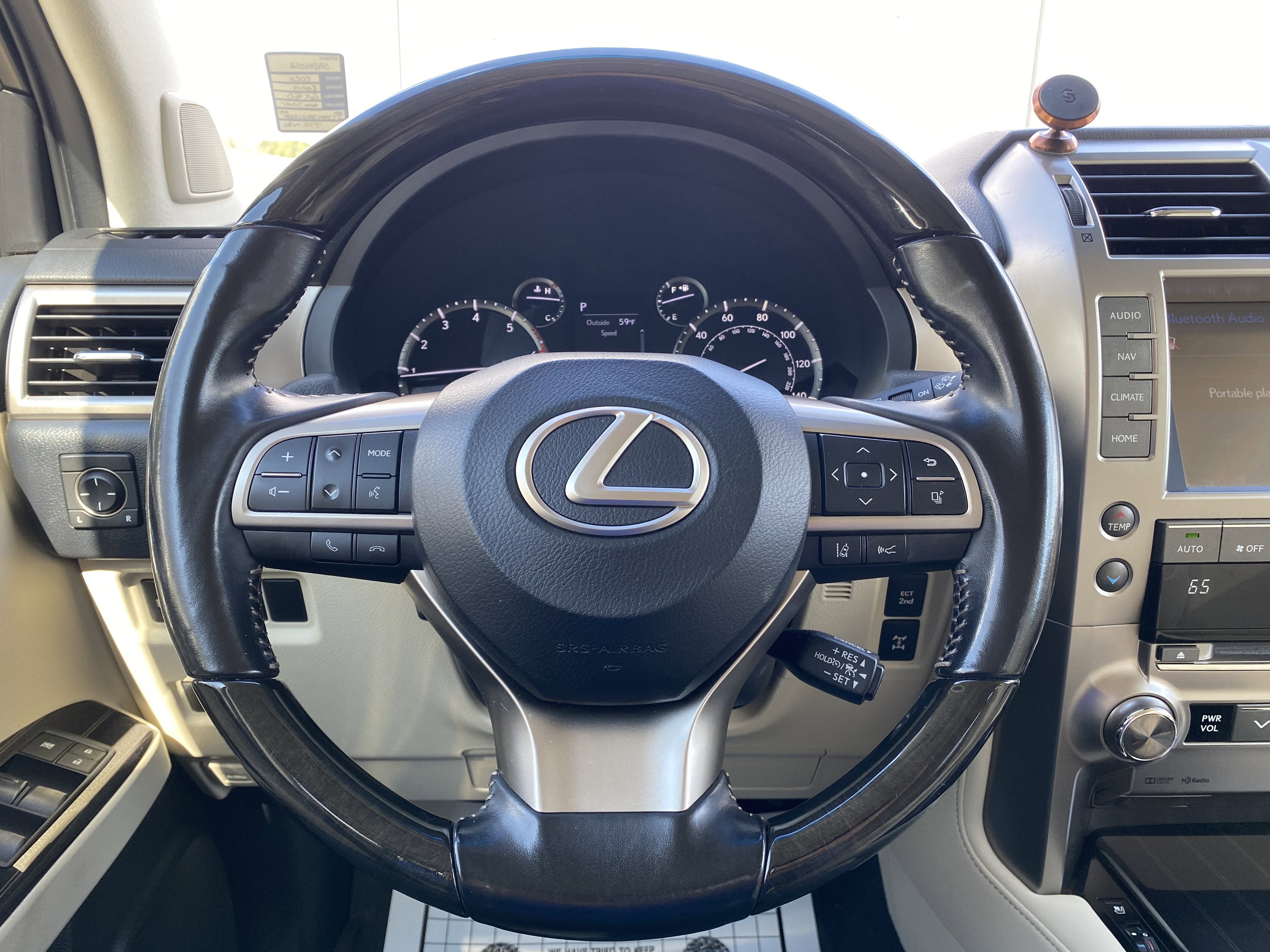 Used 2020 Lexus GX 460 Premium w/ Premium Package image 19