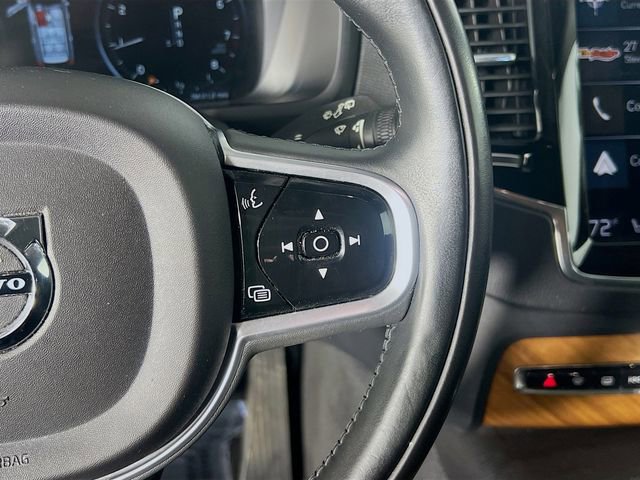 Used 2022 Volvo XC90 T6 Momentum w/ Advanced Package image 18