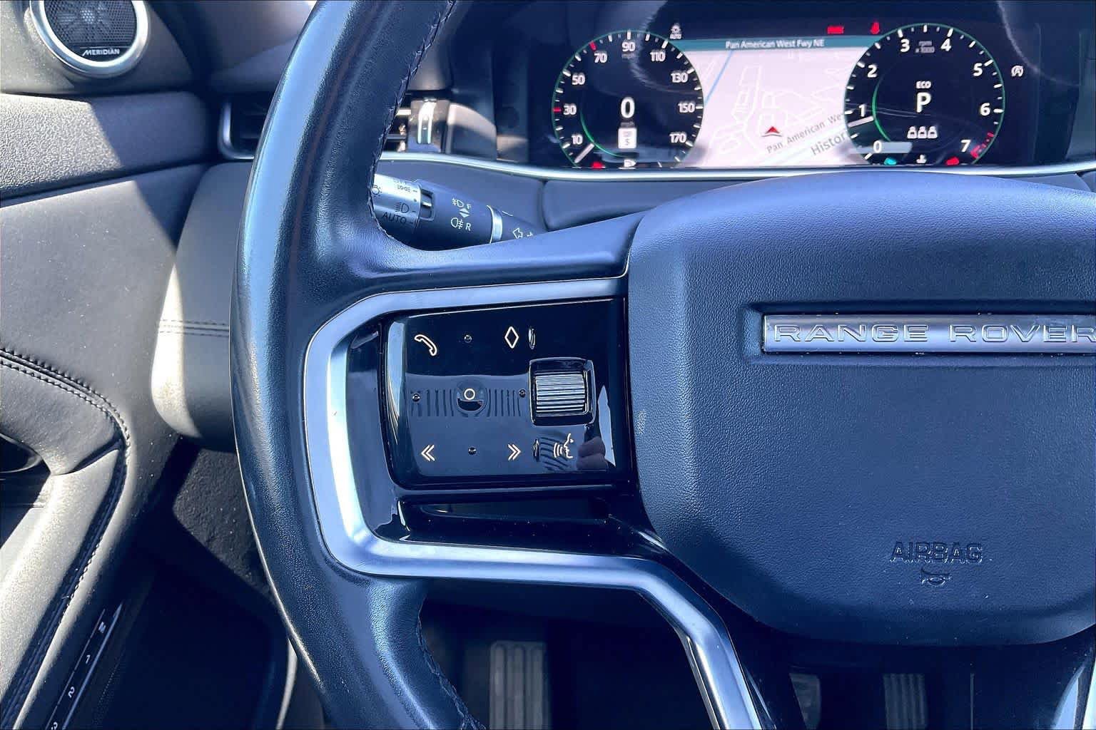 Used 2021 Land Rover Range Rover Evoque SE image 23