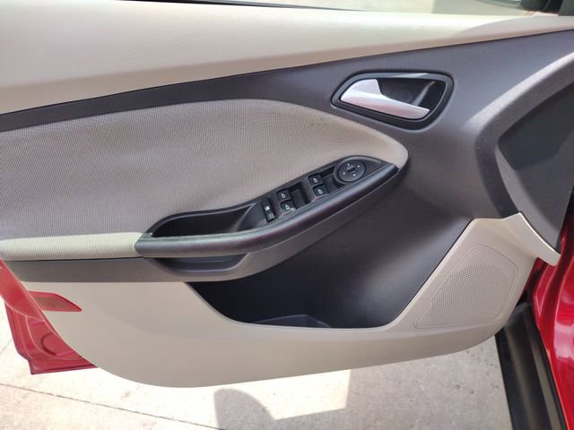 Used 2012 Ford Focus SE image 11