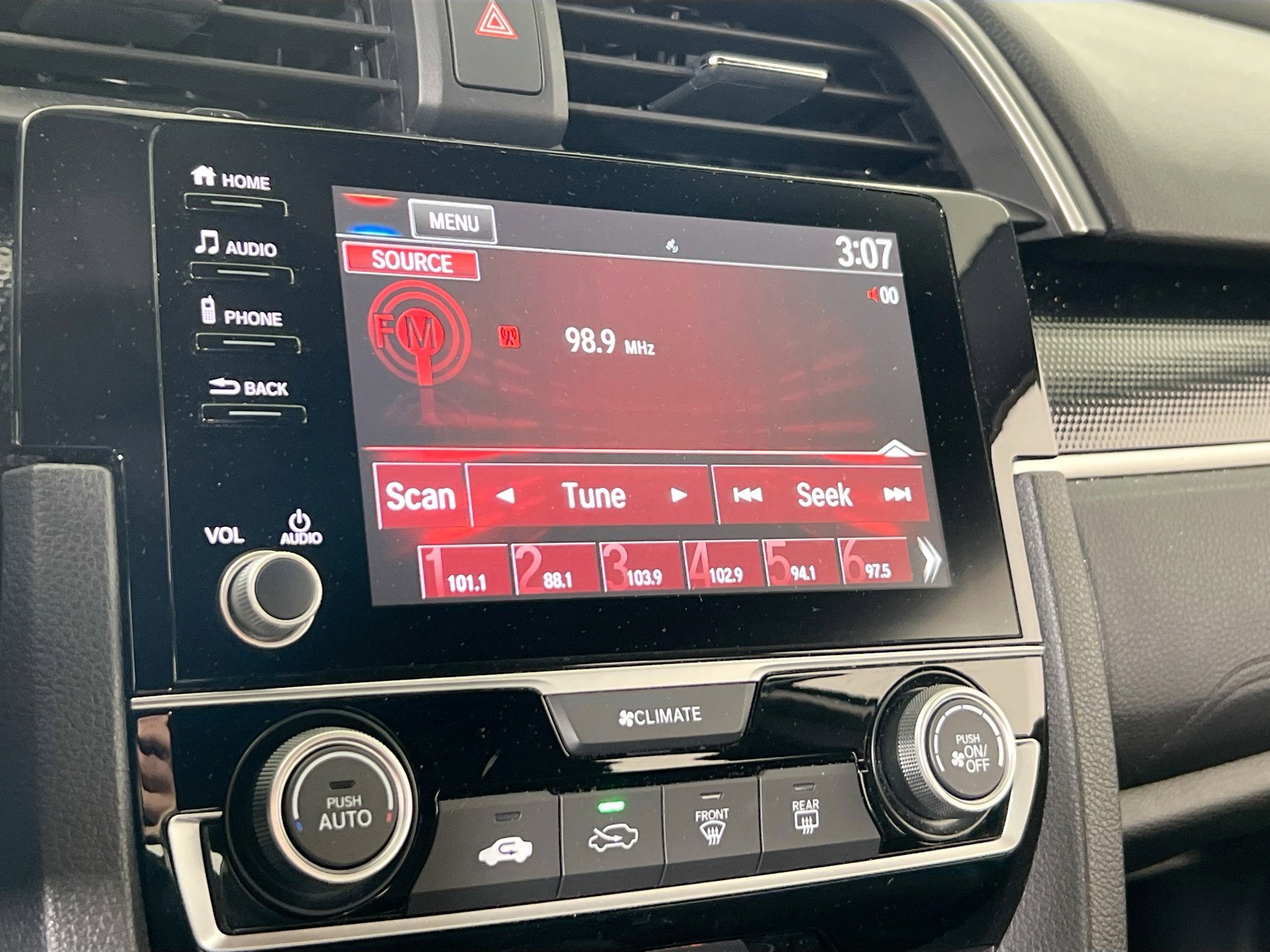 Used 2019 Honda Civic Sport image 14