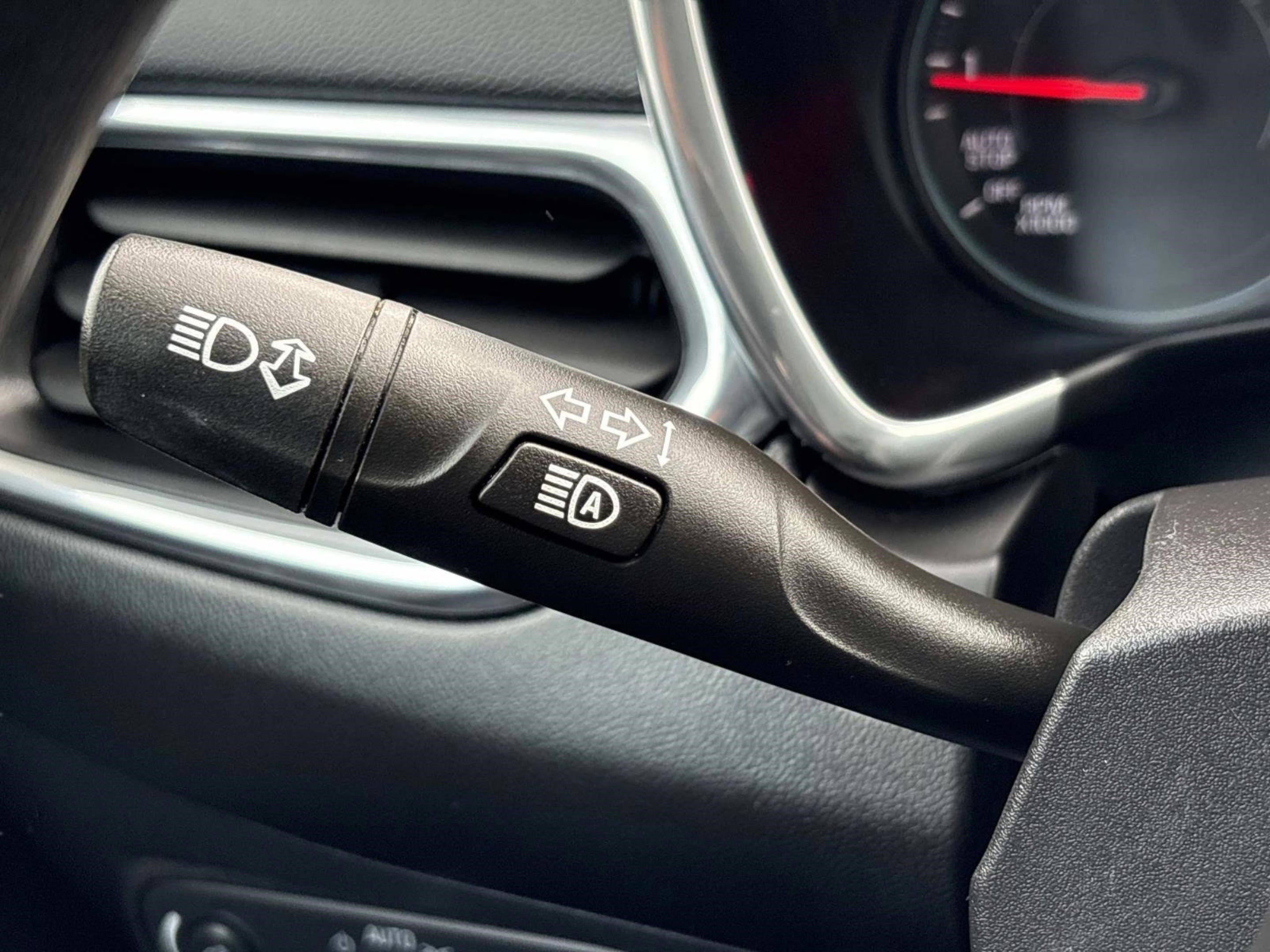 Used 2020 Chevrolet Equinox LT image 28