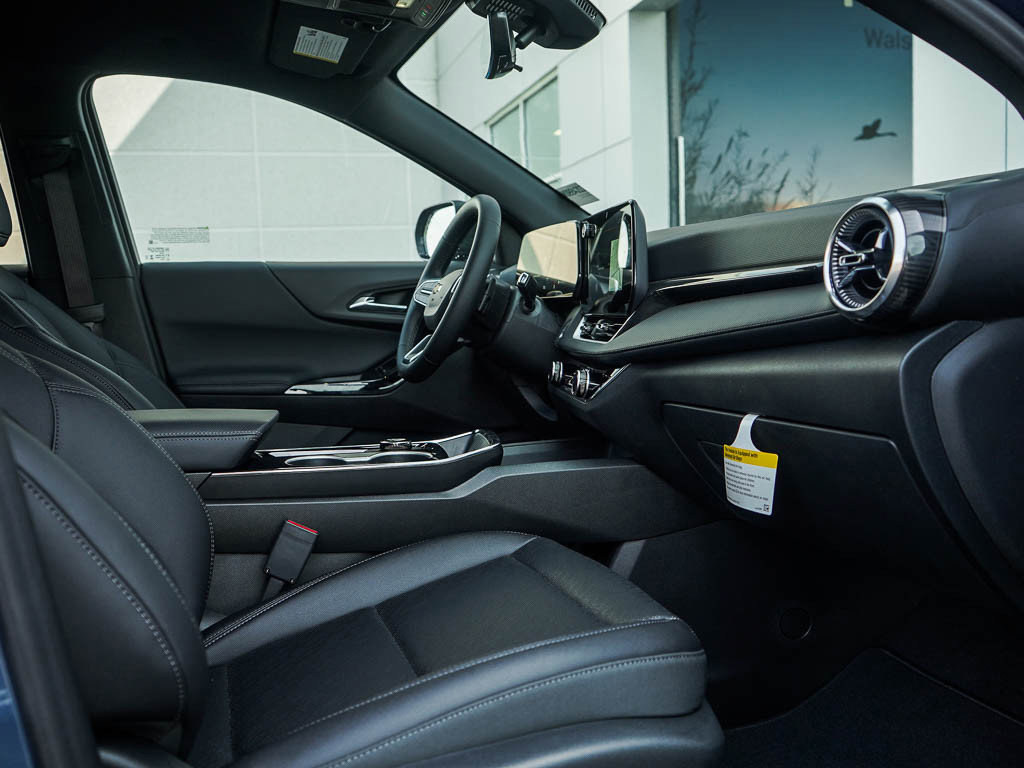 New 2026 Chevrolet Equinox LT w/ Convenience Package II image 11