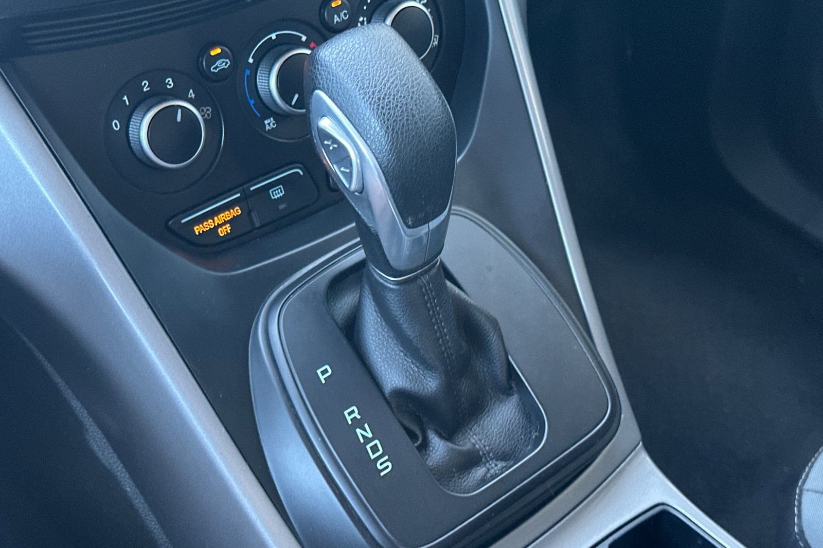 Used 2016 Ford Escape SE image 21