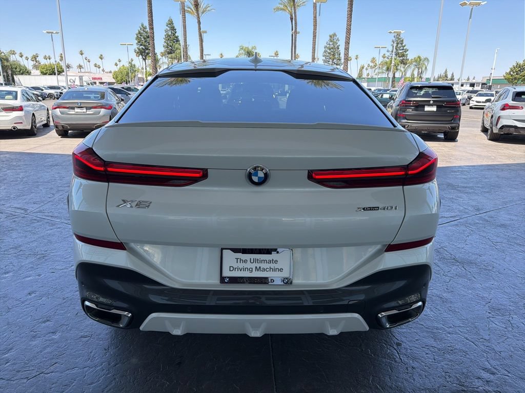 Used 2023 BMW X6 xDrive40i w/ M Sport Package AWD/4WD image 4