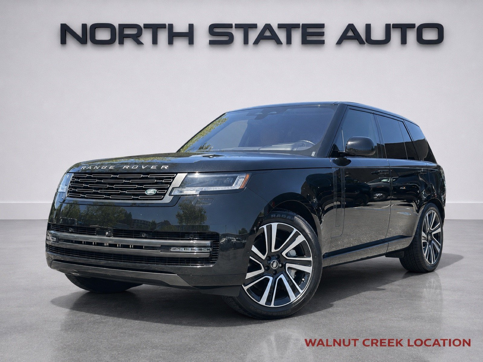Used 2023 Land Rover Range Rover SE