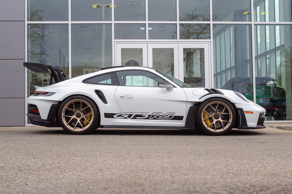Used 2025 Porsche 911 GT3 RS RWD image 4