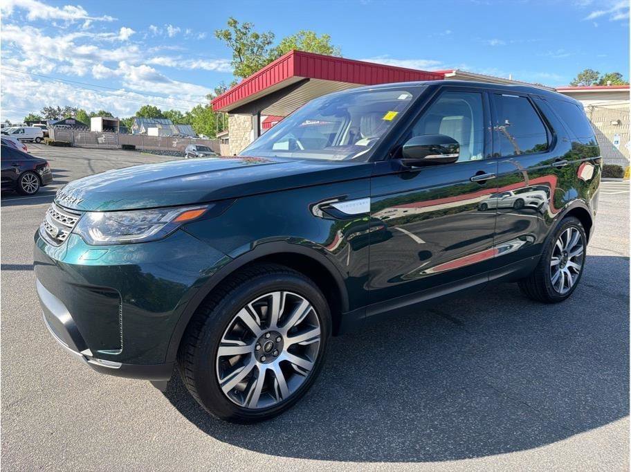 Used 2017 Land Rover Discovery HSE Luxury AWD/4WD image 3