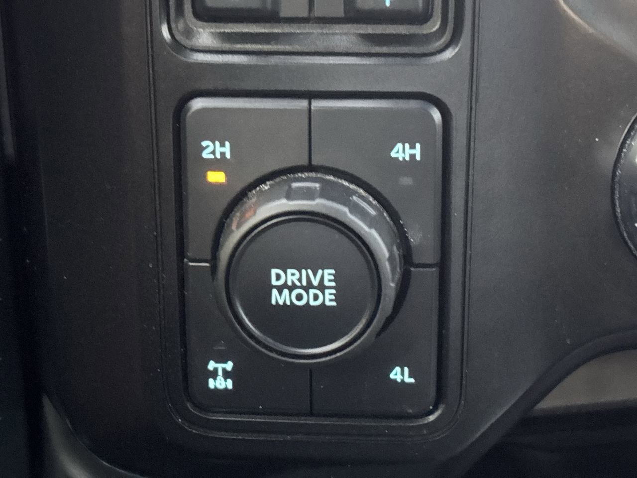 Used 2024 Ford F250 Lariat w/ Lariat Ultimate Package image 26