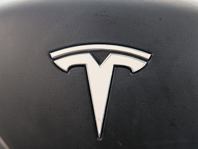 Used 2023 Tesla Model 3 Standard Range image 23
