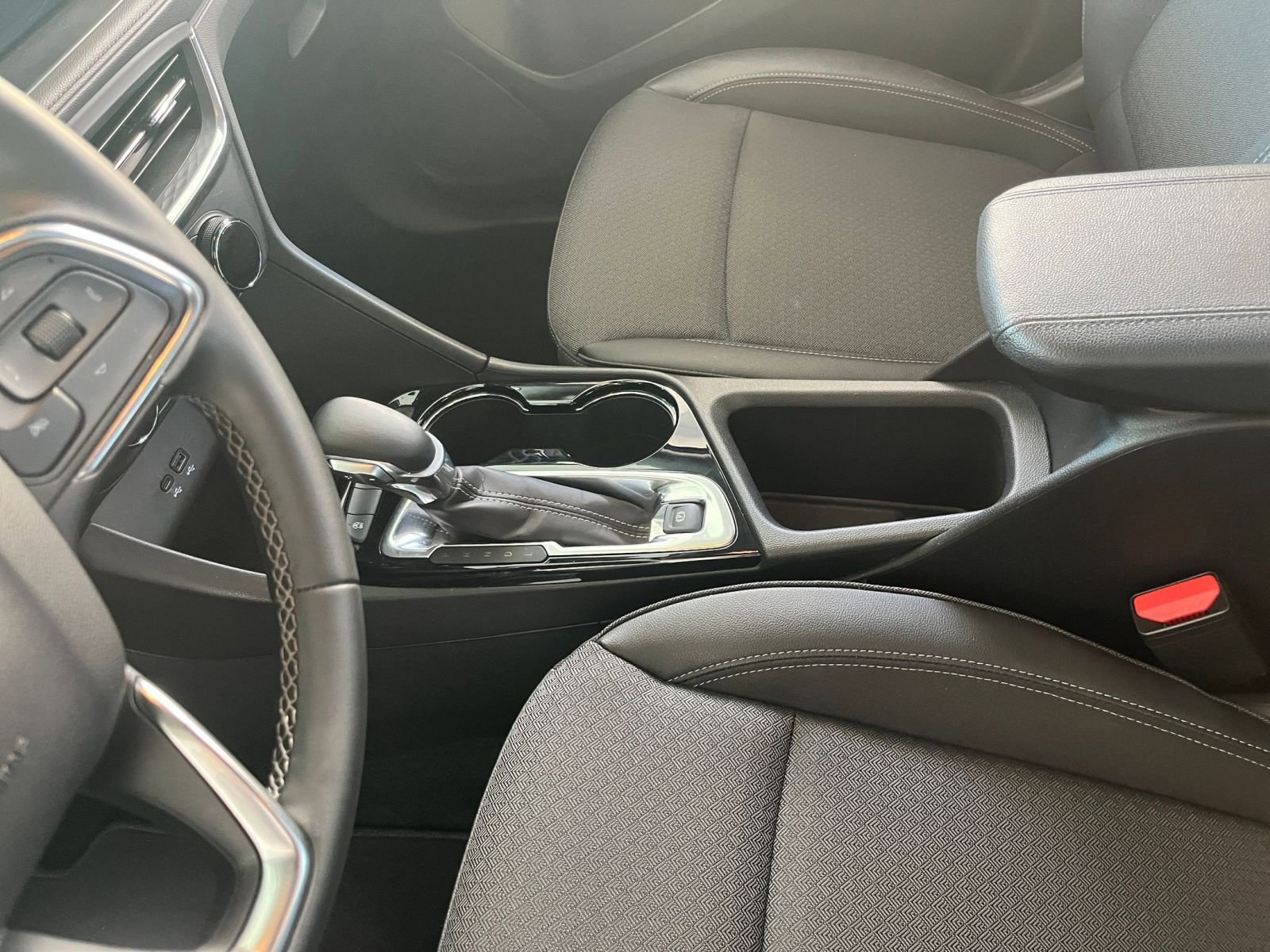 Used 2025 Buick Encore GX Preferred image 41