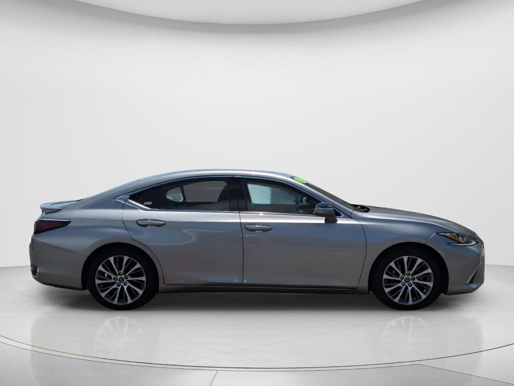 Used 2021 Lexus ES 300h w/ Premium Package FWD image 3