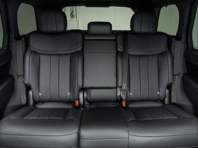 New 2026 Land Rover Range Rover SE AWD/4WD image 17