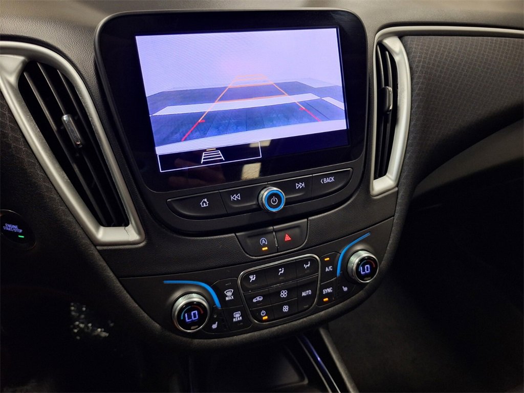 Used 2024 Chevrolet Malibu LT image 21