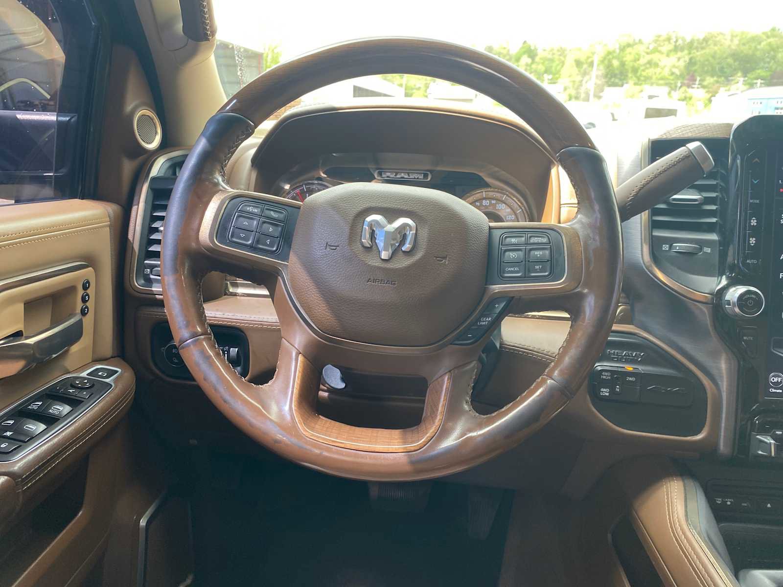 Used 2019 RAM 2500 Limited AWD/4WD image 12