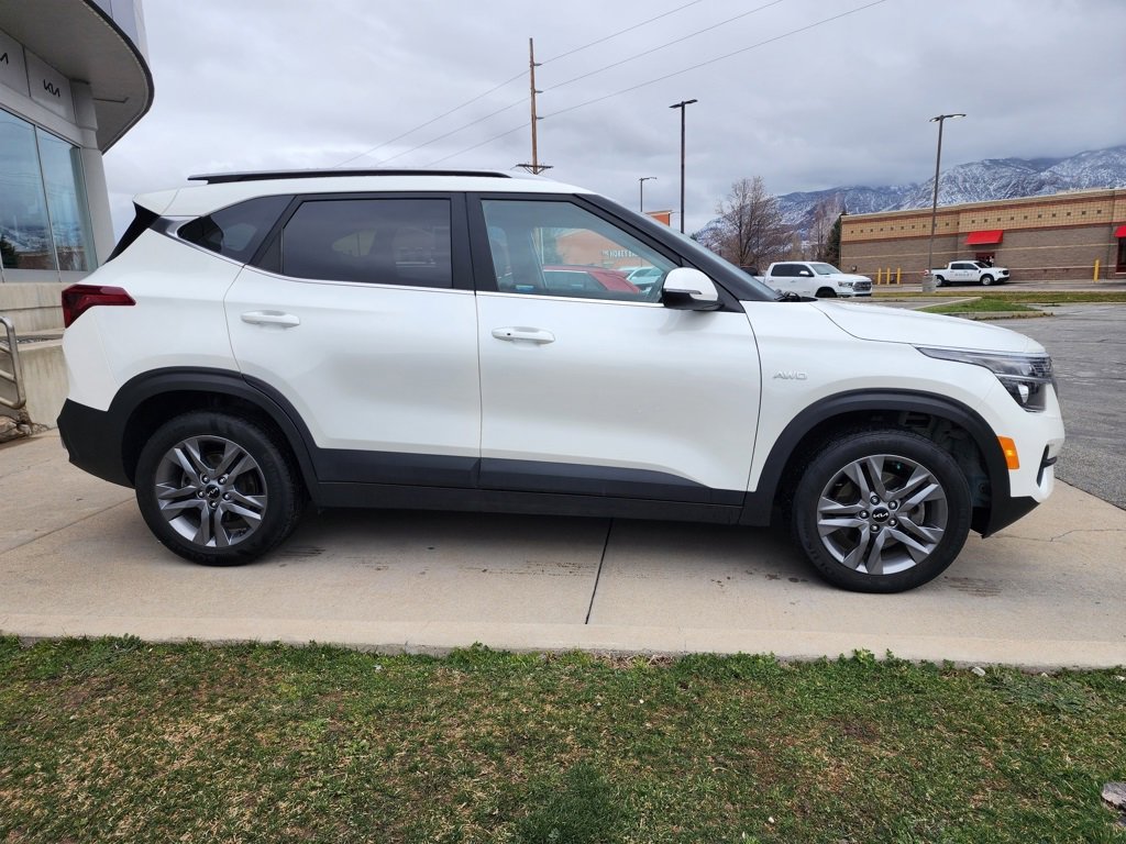 Certified 2023 Kia Seltos S image 4