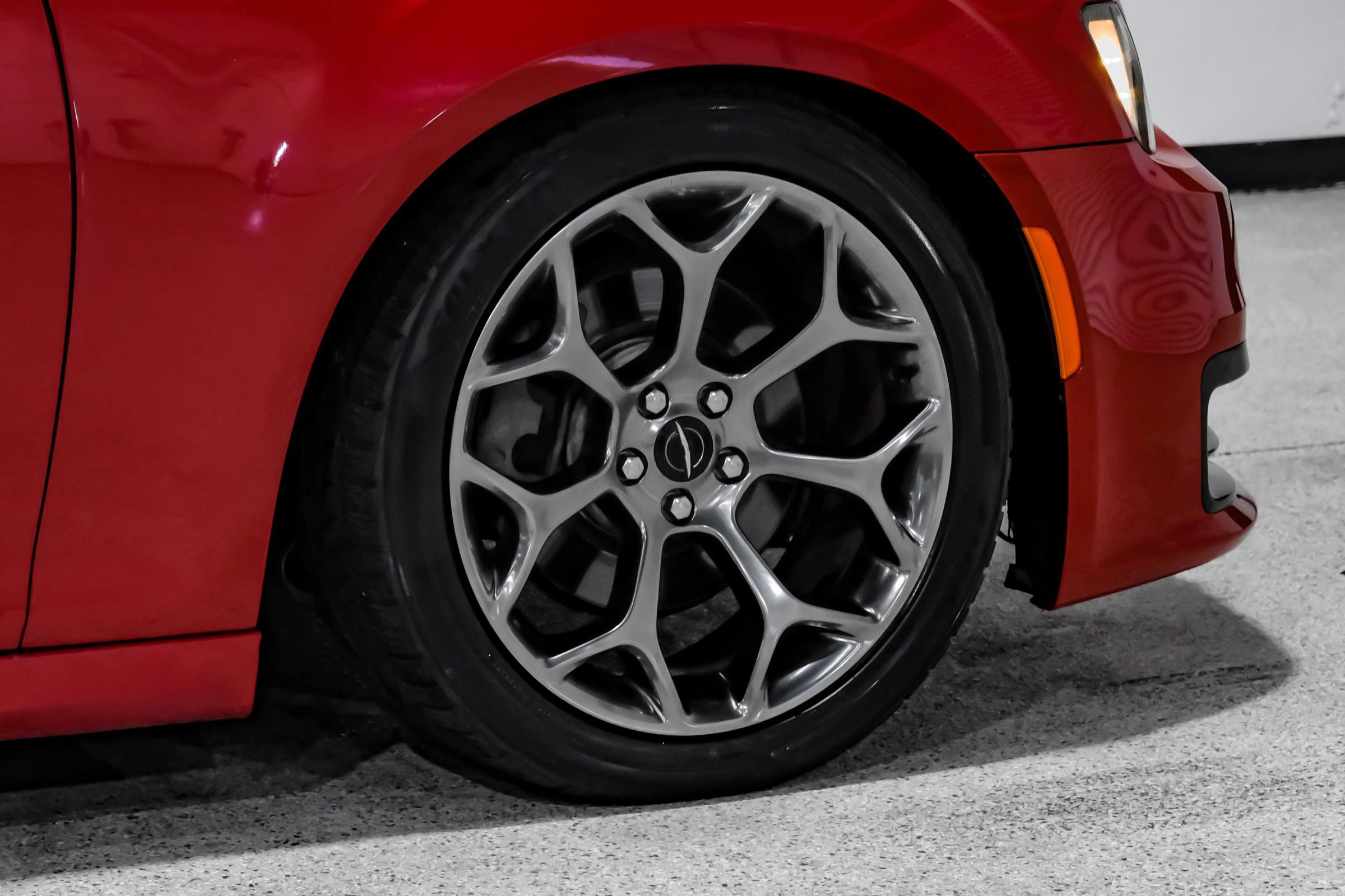 Used 2015 Chrysler 300 S RWD image 73
