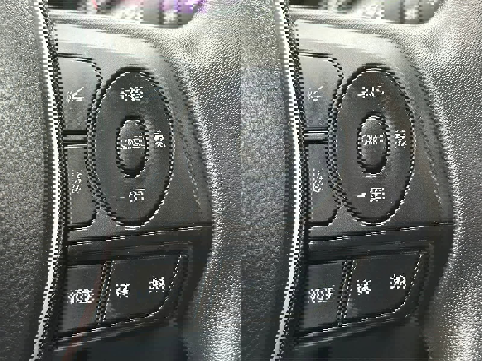 Used 2022 Toyota RAV4 SE image 23