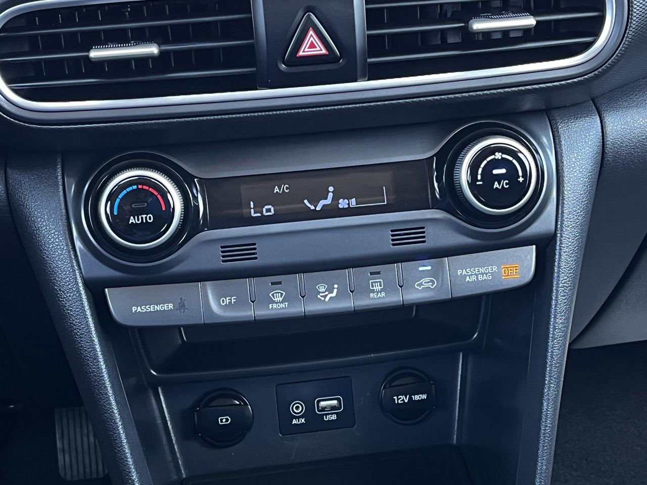 Used 2019 Hyundai Kona Limited image 18