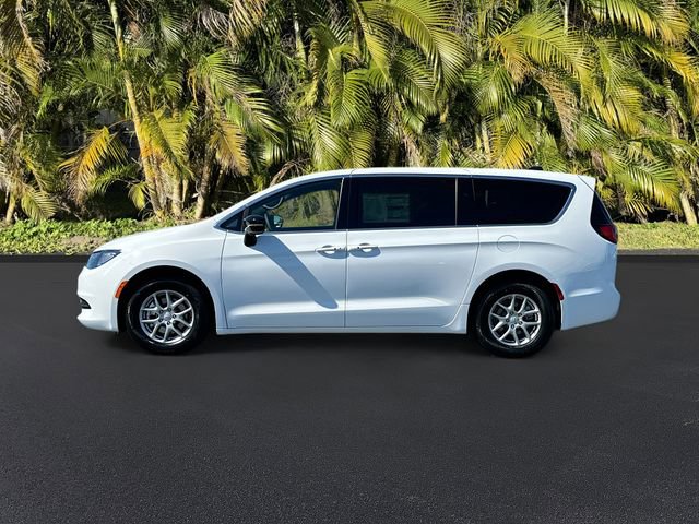 New 2026 Chrysler Voyager LX image 2