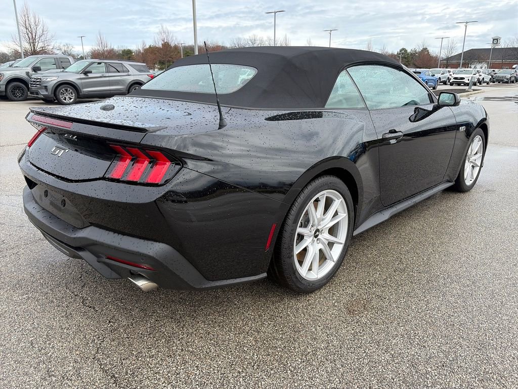 Used 2025 Ford Mustang GT Premium RWD image 7
