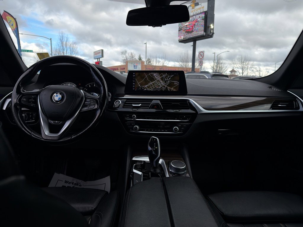 Used 2018 BMW 530i xDrive AWD/4WD image 18