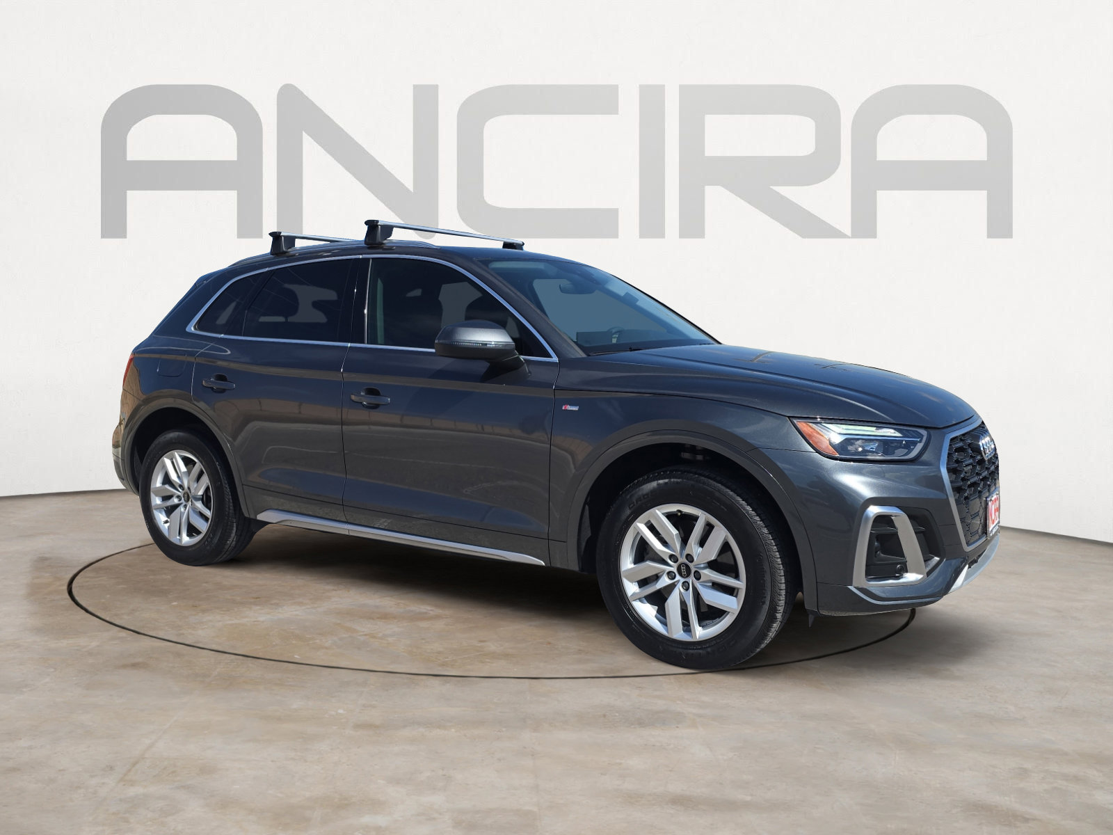 Used 2023 Audi Q5 2.0T Premium w/ Convenience Package image 4