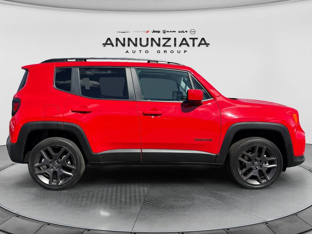 Used 2022 Jeep Renegade Latitude w/ Sun/Sound Group AWD/4WD image 6