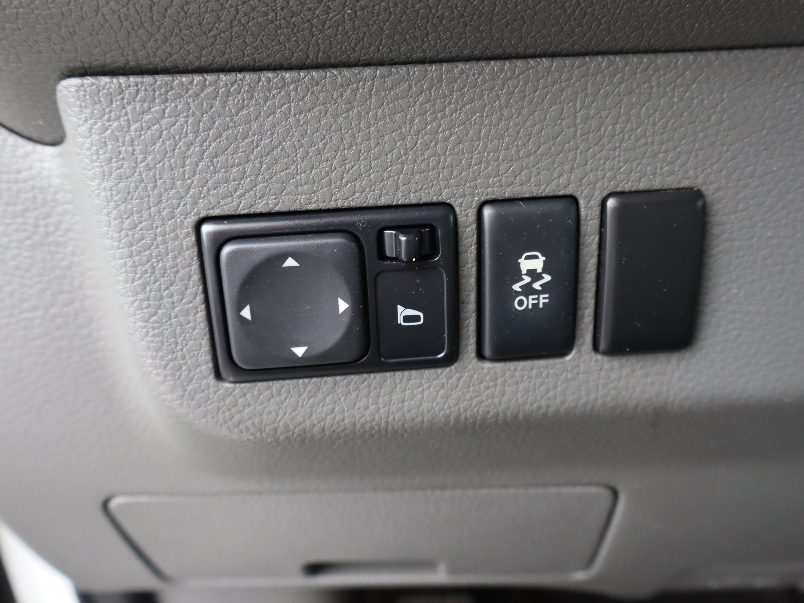 Used 2021 Nissan NV 2500 SV w/ Back Door Glass Package RWD image 19