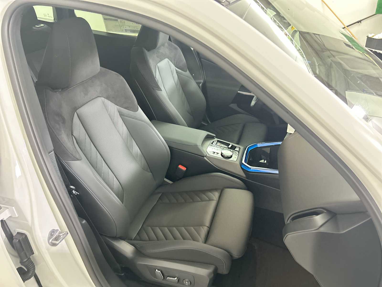 New 2026 BMW X3 xDrive30 w/ Premium Package image 26