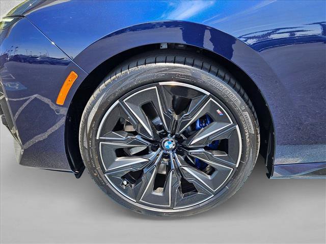 New 2026 BMW 760i xDrive w/ Premium Package AWD/4WD image 10