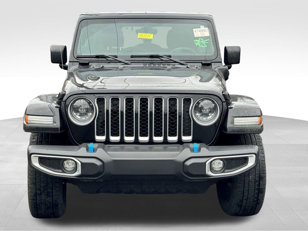Used 2023 Jeep Wrangler Unlimited Sahara w/ Cold Weather Group image 3