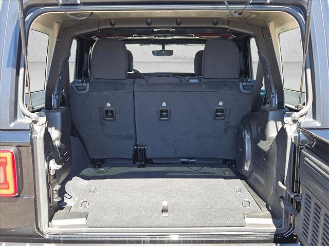 Used 2023 Jeep Wrangler Sport S image 6
